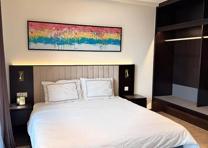 Om Sapphire View Aparthotel