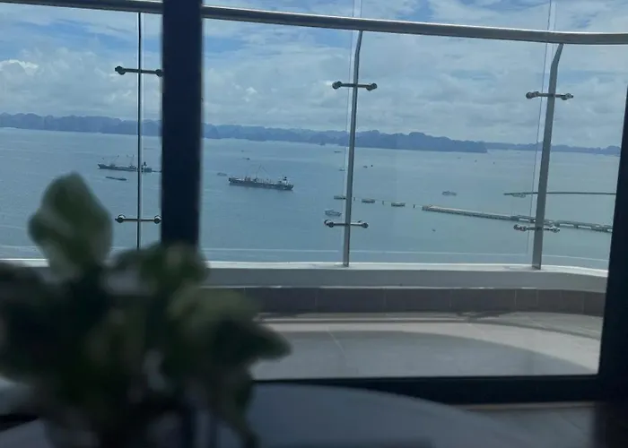 Aparthotel Om Sapphire View