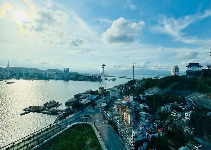 Aparthotel Om Sapphire View Ha Long